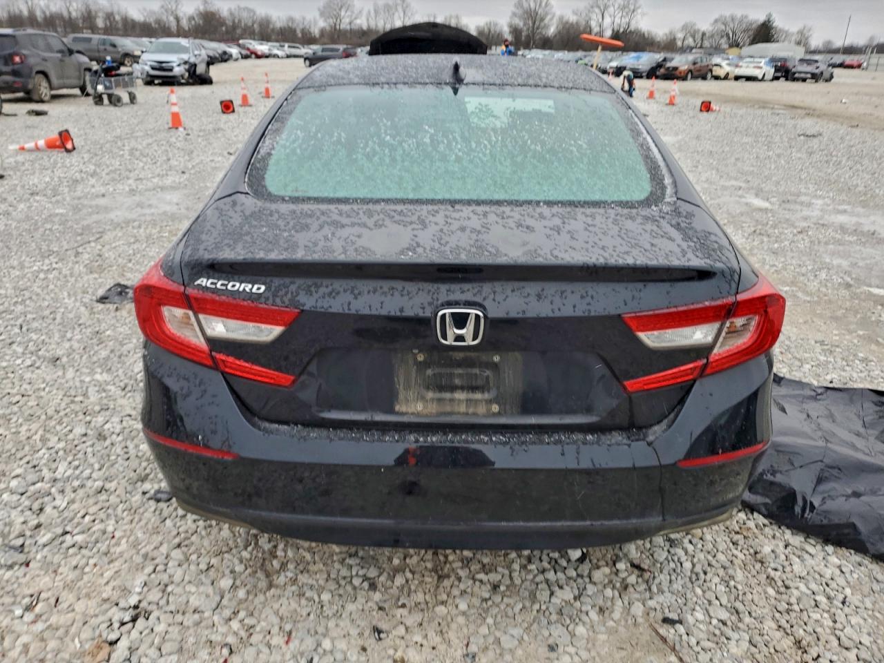 2018 HONDA ACCORD EX photo 16