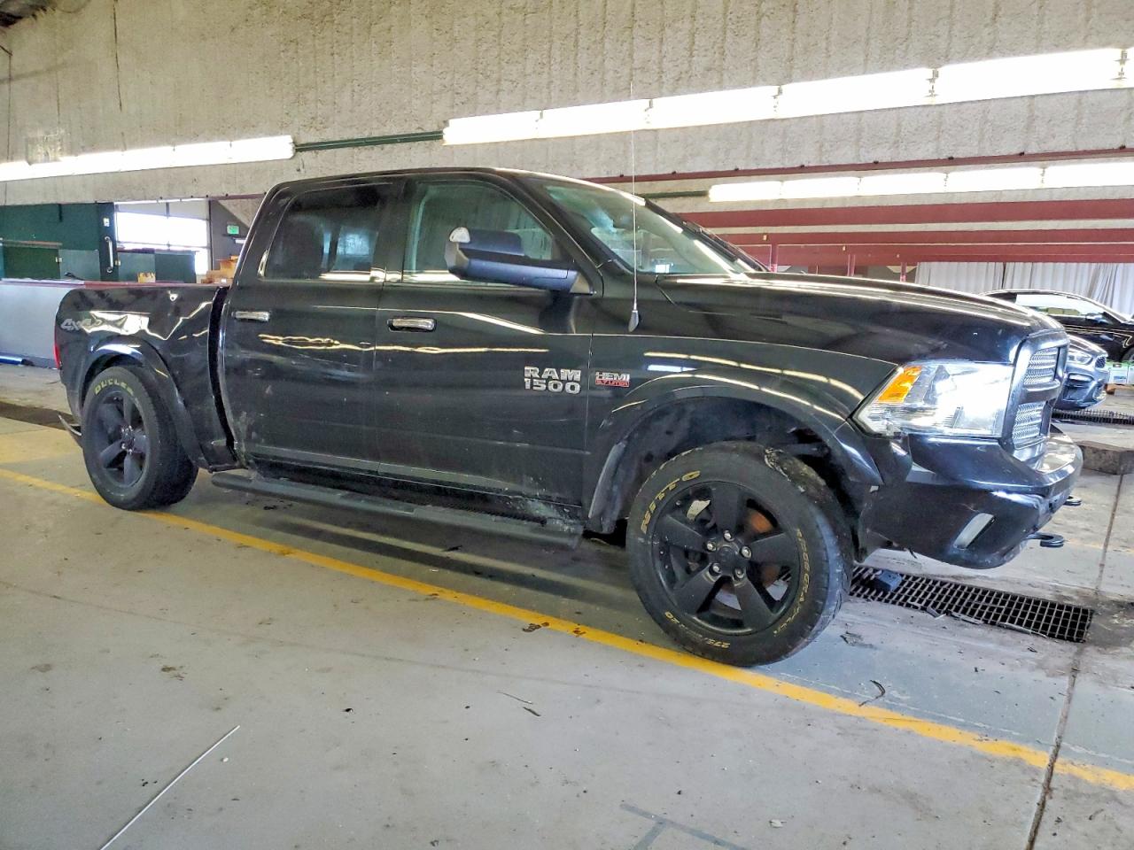 2018 RAM 1500 SLT photo 4