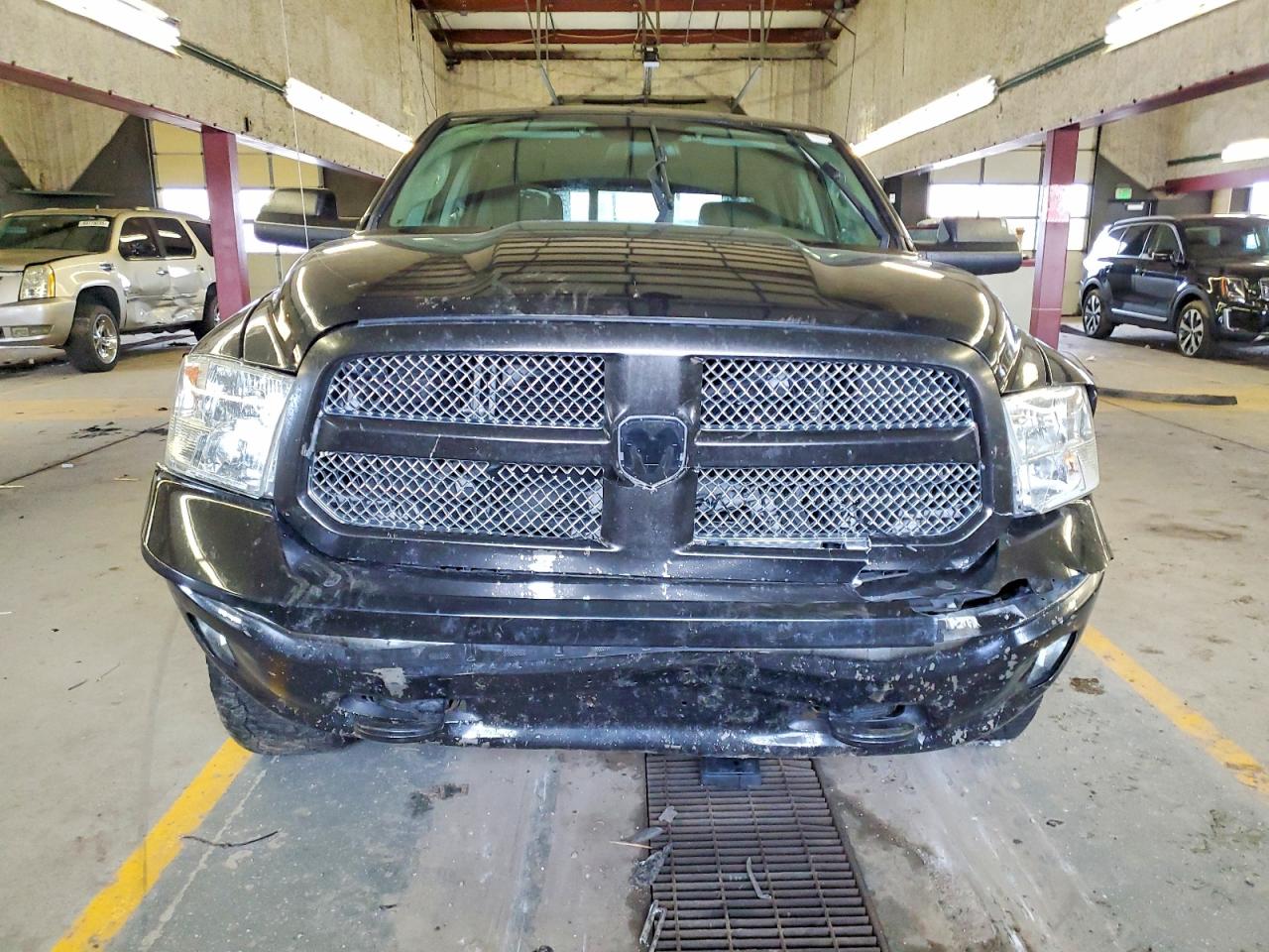 2018 RAM 1500 SLT photo 5
