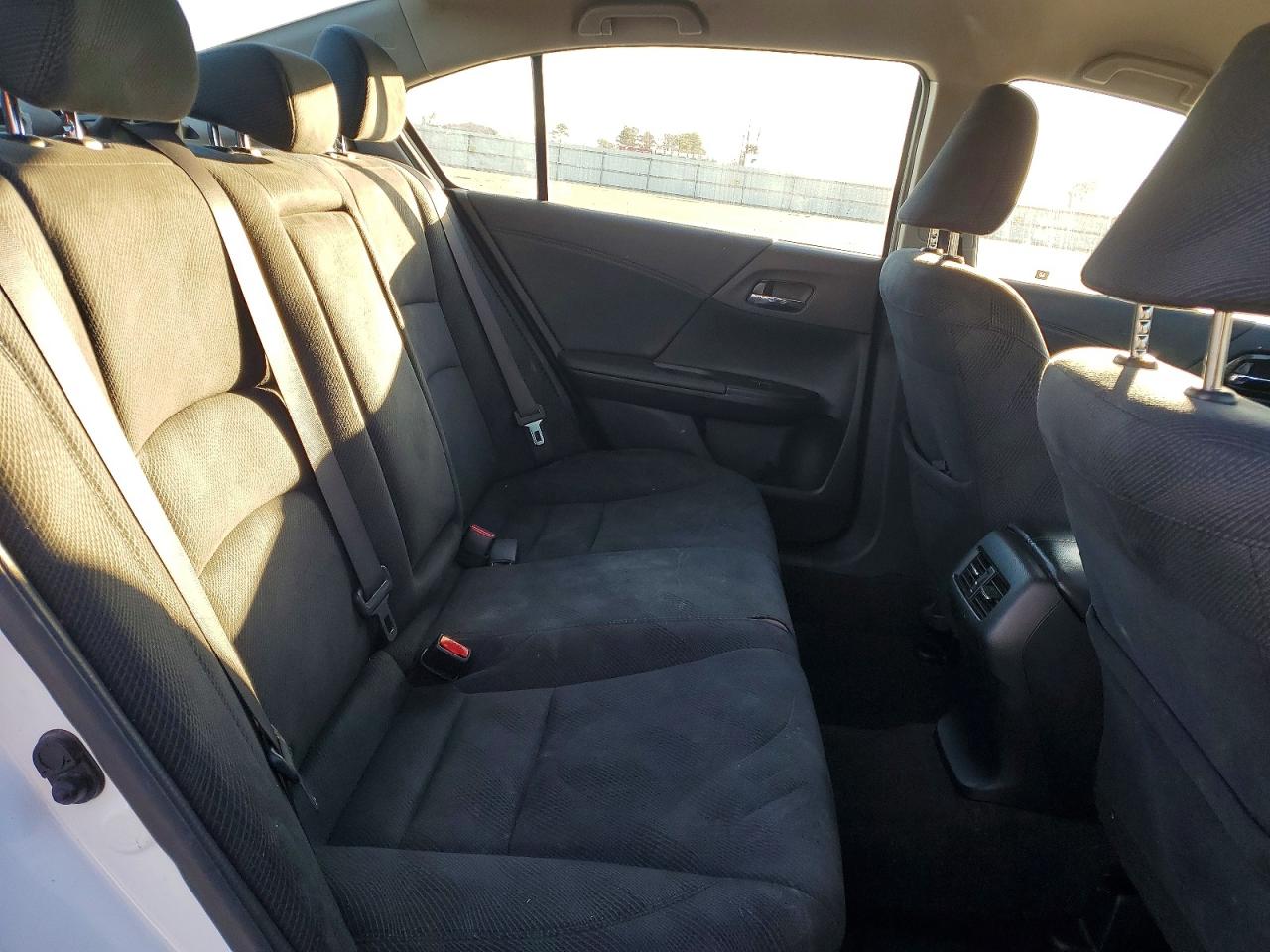2017 HONDA ACCORD HYBRID photo 37