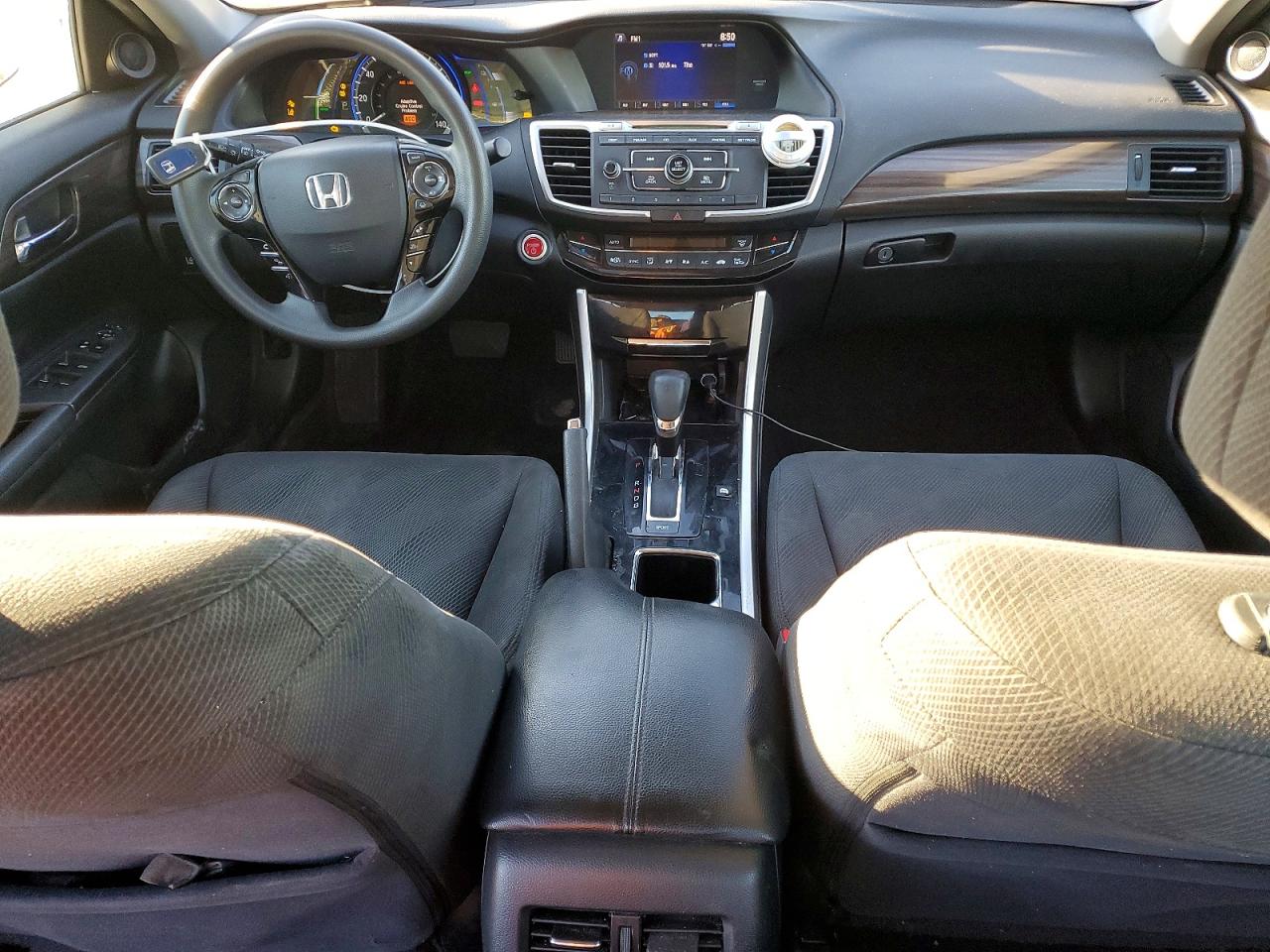 2017 HONDA ACCORD HYBRID photo 29
