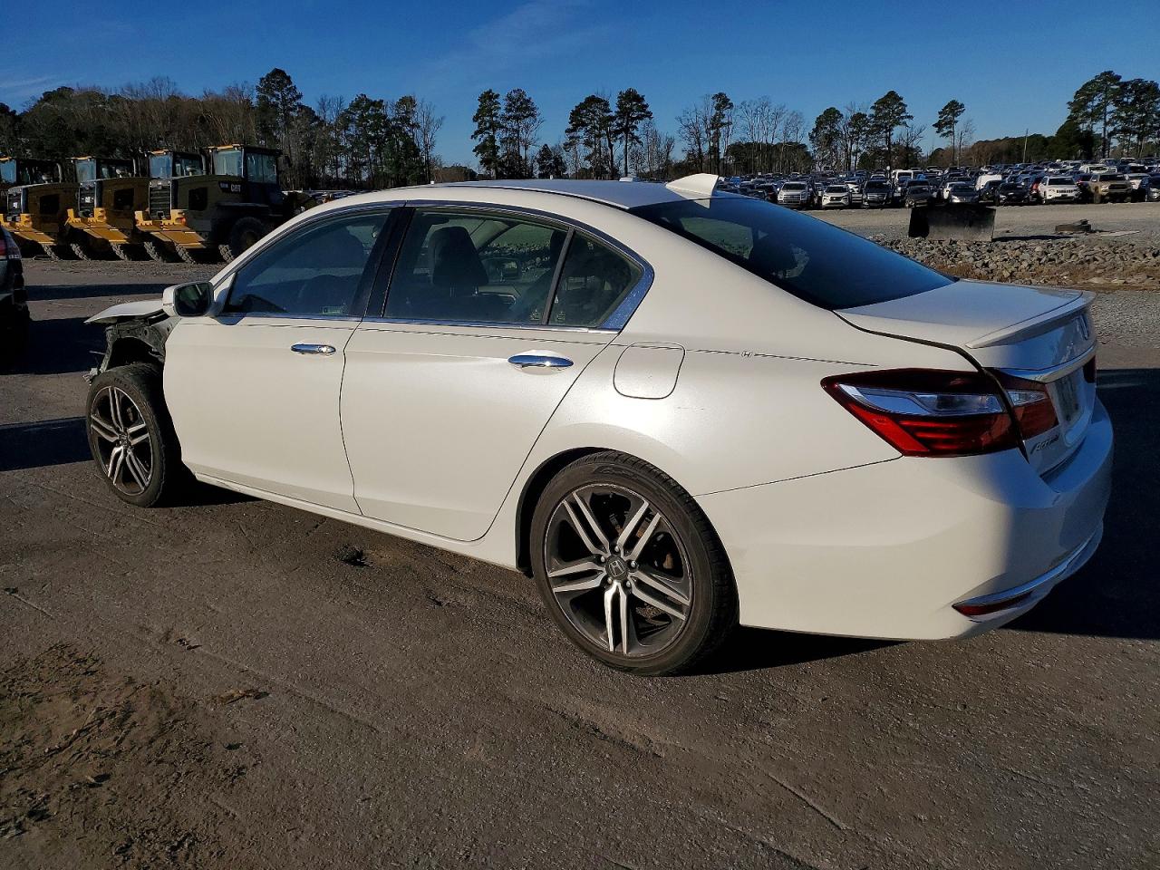 2017 HONDA ACCORD HYBRID photo 5