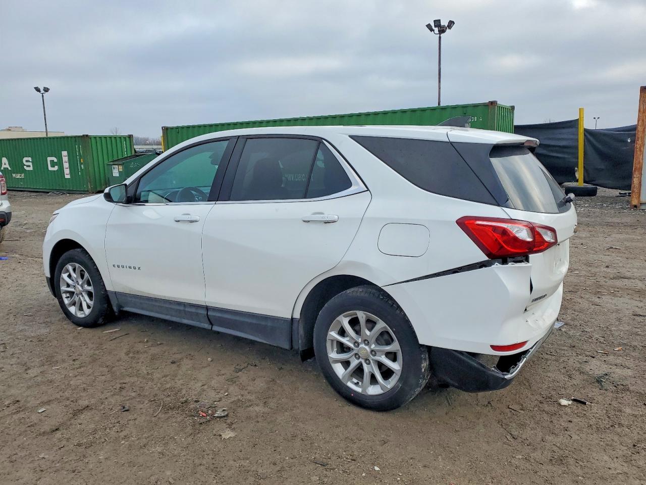 2019 CHEVROLET EQUINOX LT photo 2
