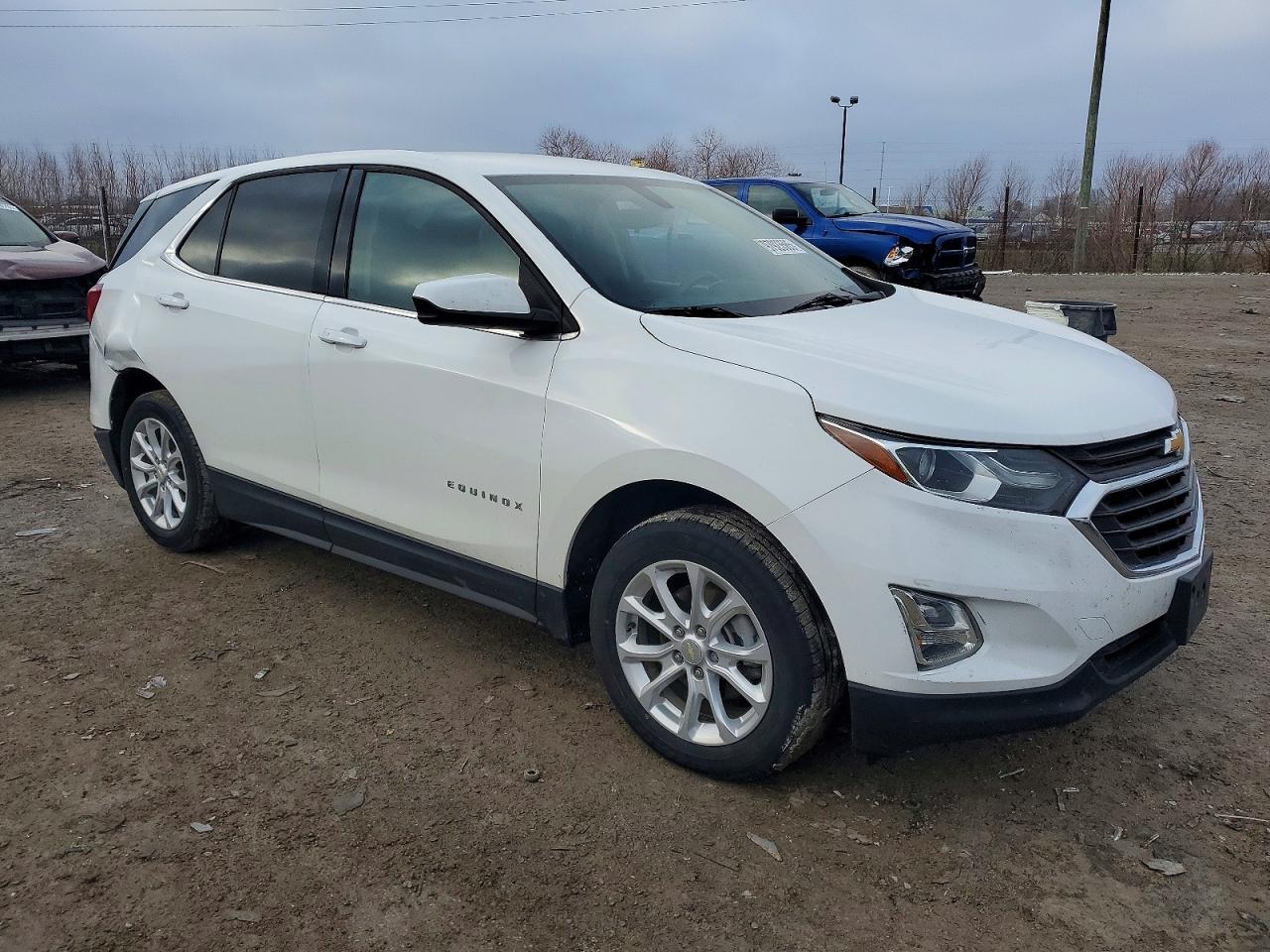 2019 CHEVROLET EQUINOX LT photo 4