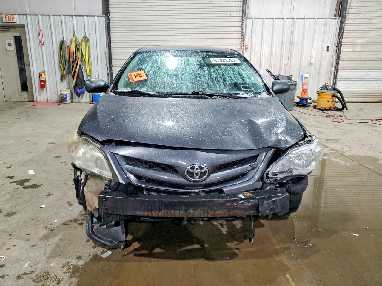 2011 TOYOTA COROLLA BASE photo 5