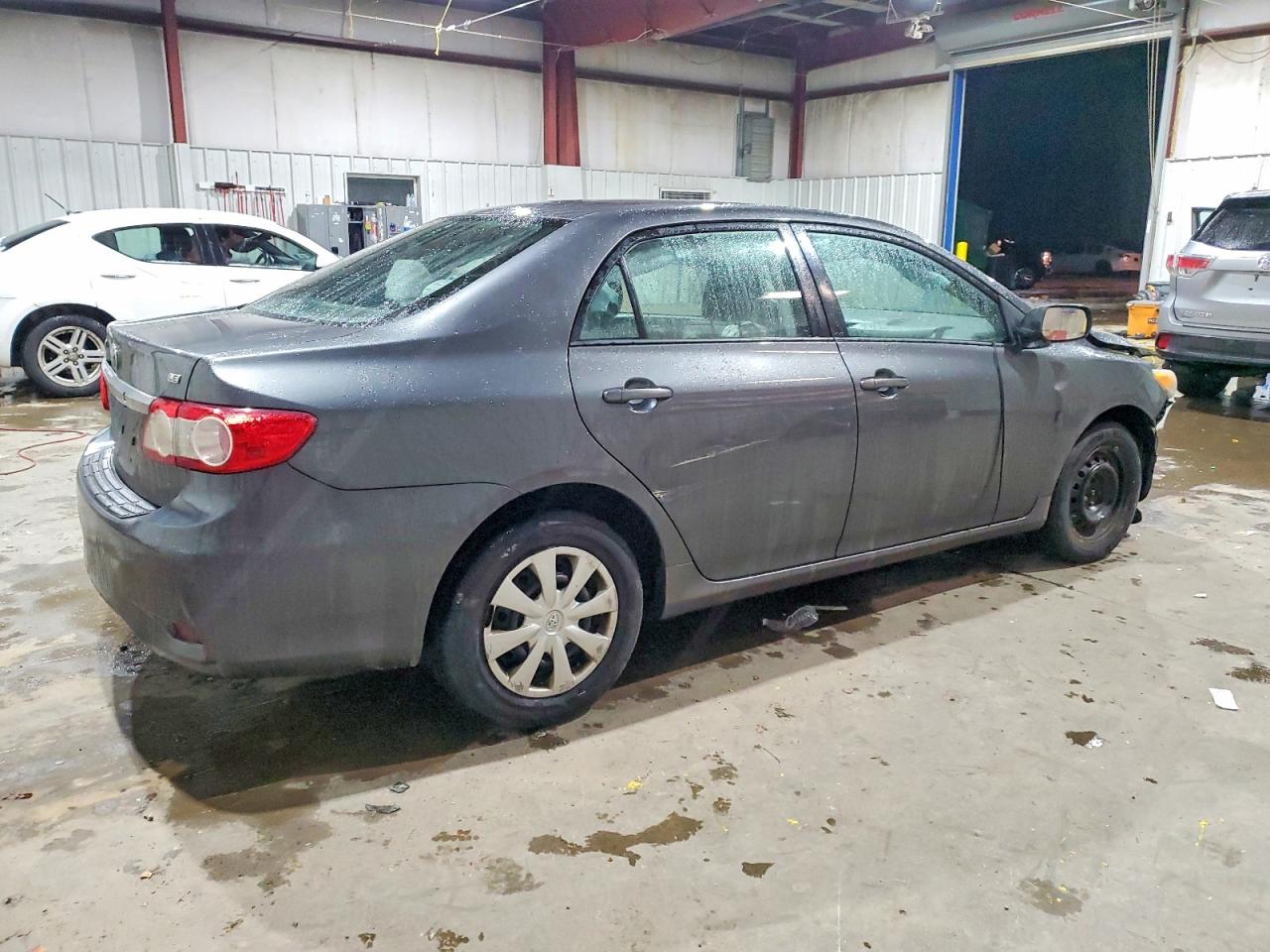 2011 TOYOTA COROLLA BASE photo 3
