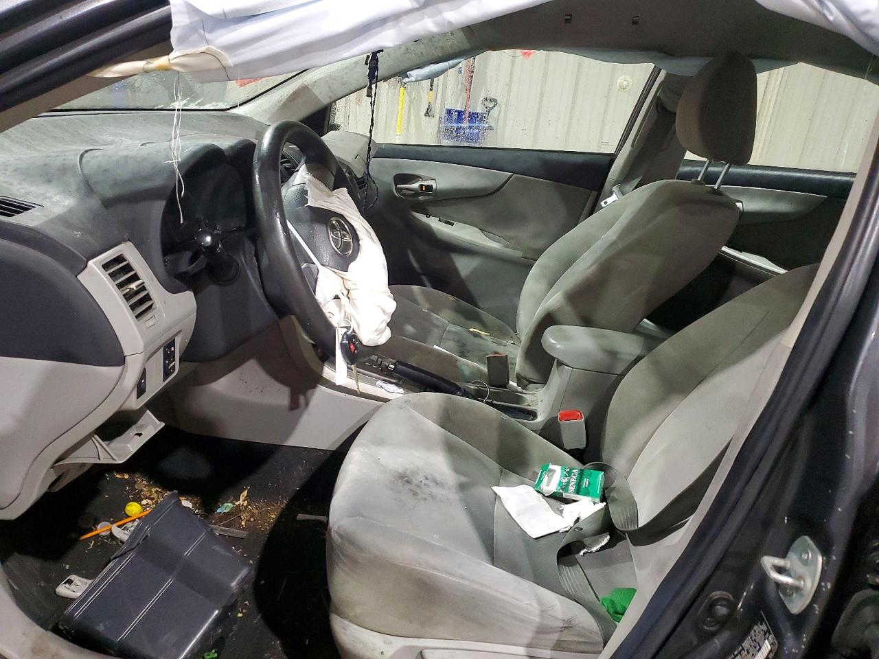 2011 TOYOTA COROLLA BASE photo 7