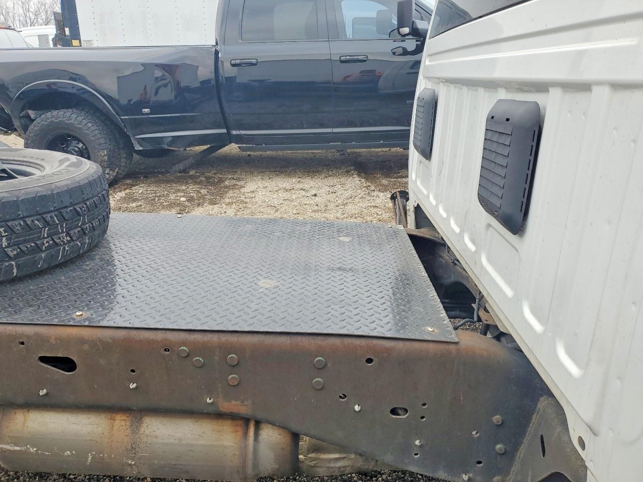 2021 RAM 3500 TRUCK CAB AND CHASSIS photo 37