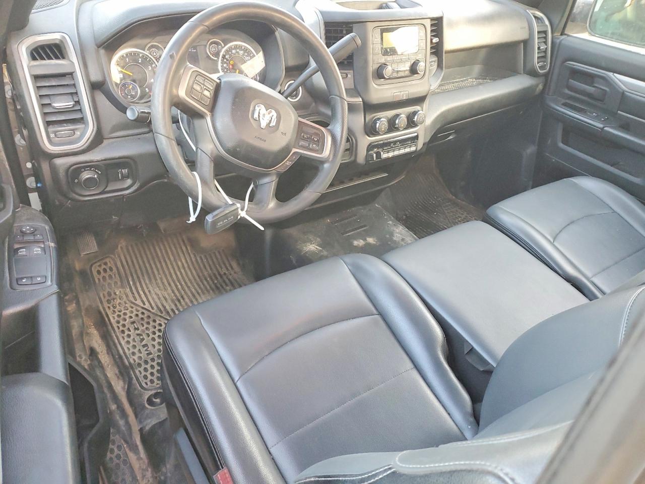 2021 RAM 3500 TRUCK CAB AND CHASSIS photo 29