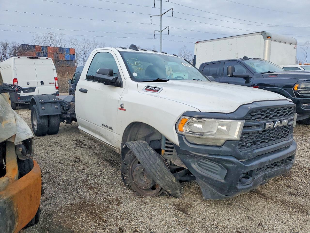 2021 RAM 3500 TRUCK CAB AND CHASSIS photo 13