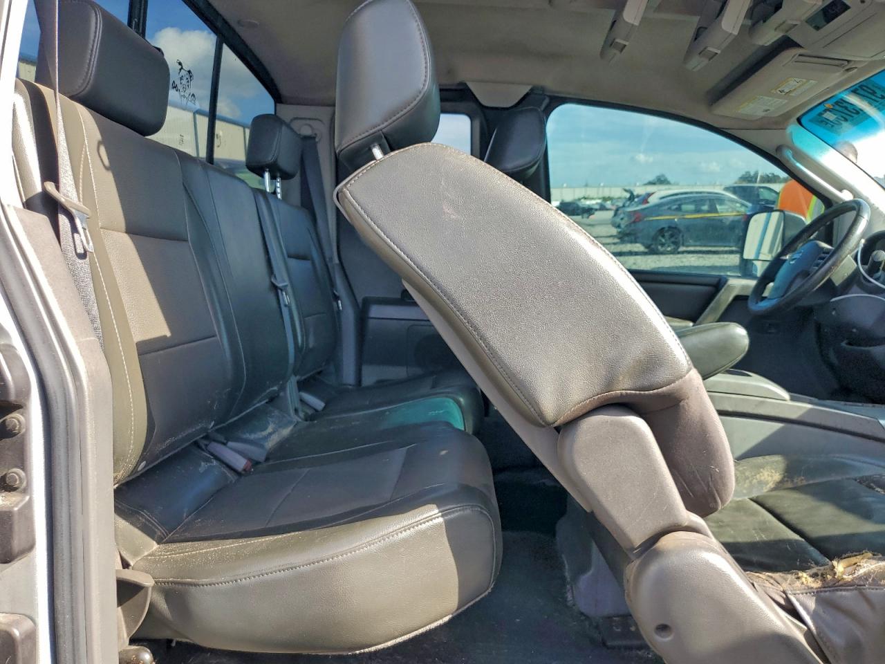 2006 NISSAN TITAN XE photo 28