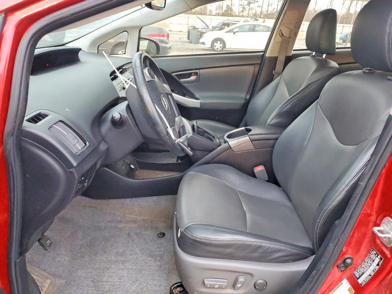 2014 TOYOTA PRIUS photo 13