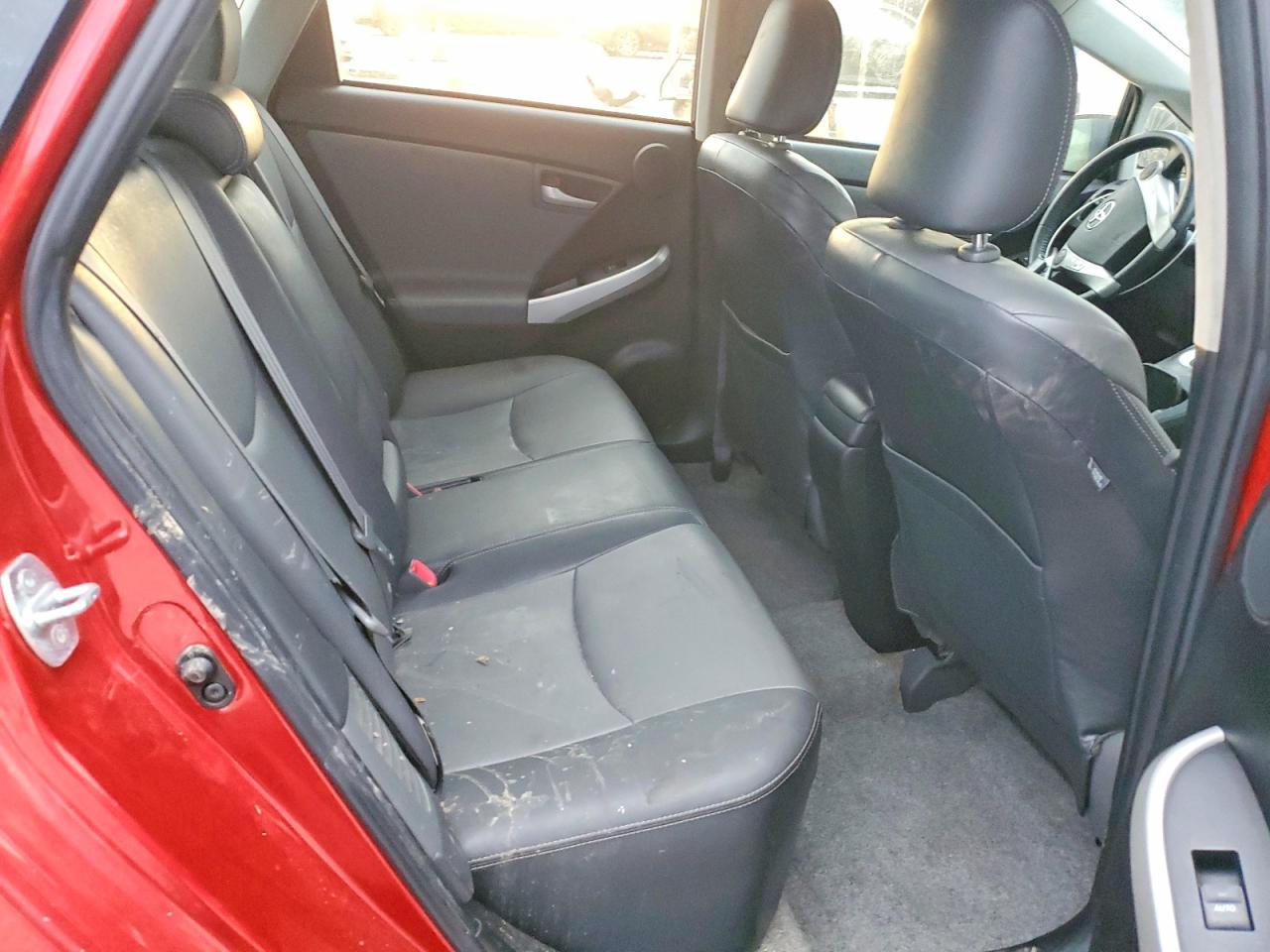 2014 TOYOTA PRIUS photo 19