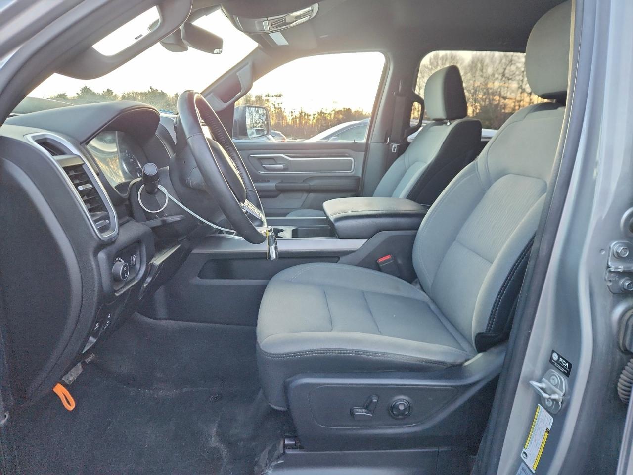 2021 RAM 1500 BIG HORN/LONE STAR photo 13