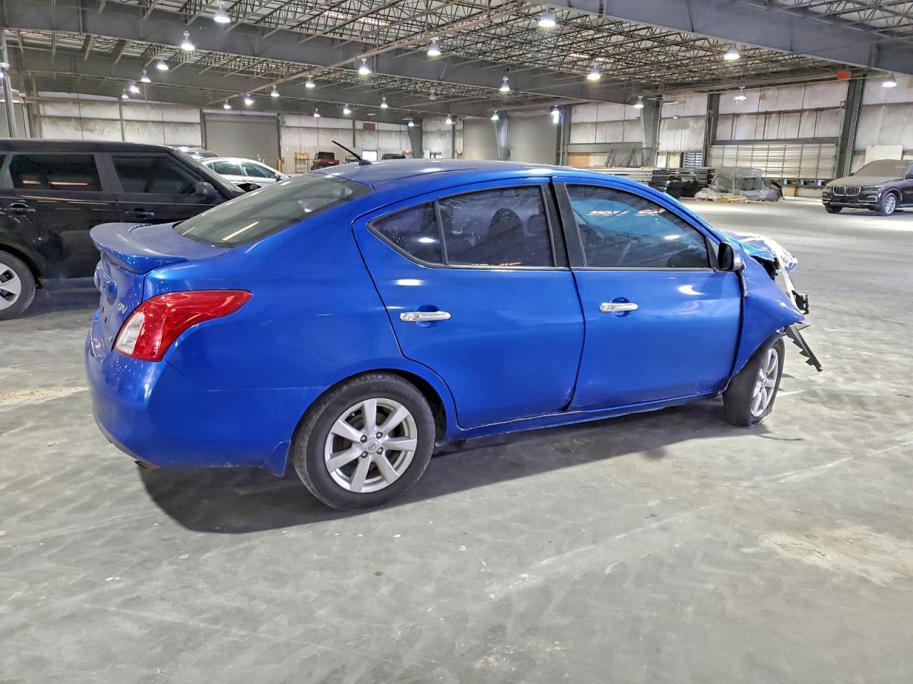 2014 NISSAN VERSA S photo 5