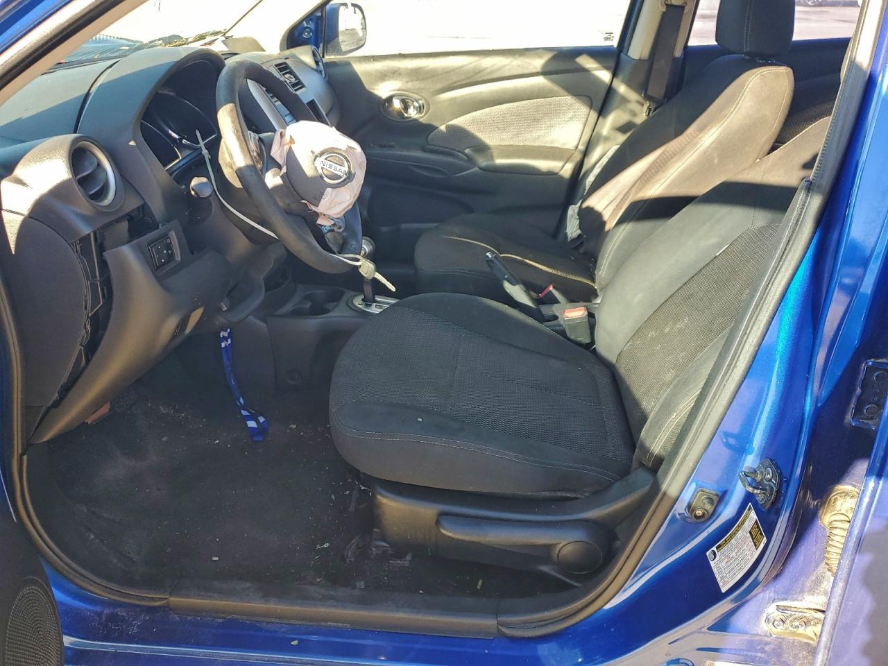 2014 NISSAN VERSA S photo 13