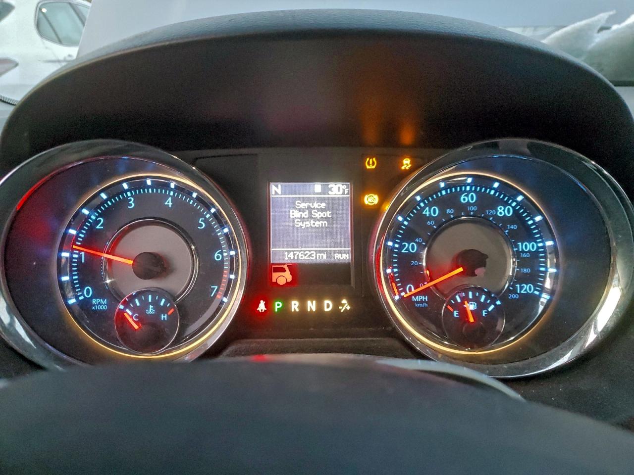 2013 CHRYSLER TOWN & COUNTRY TOURING L photo 9