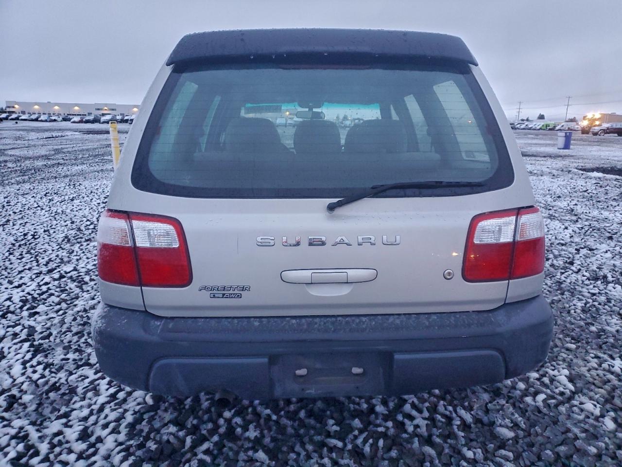 2001 SUBARU FORESTER L photo 6