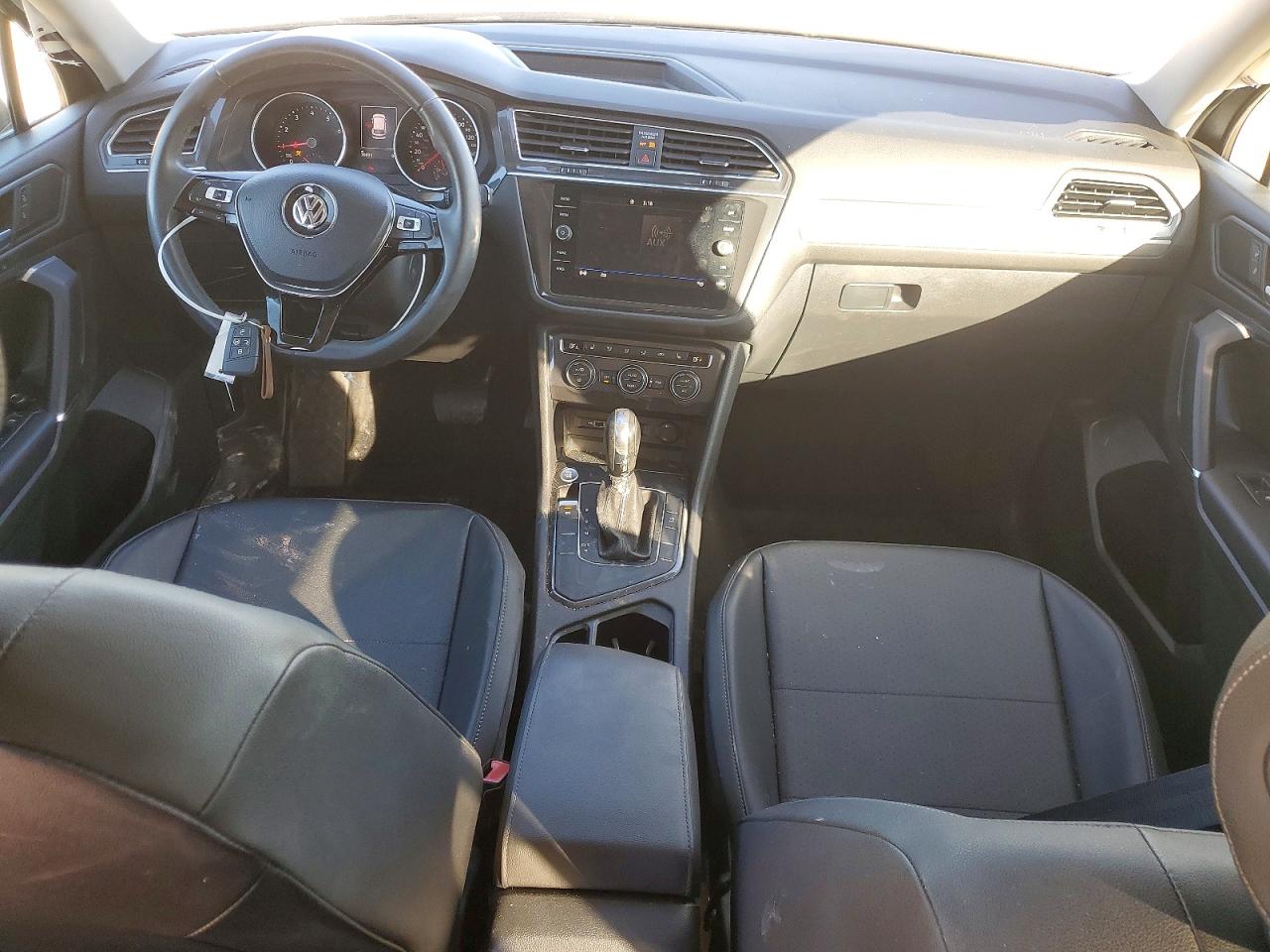 2020 VOLKSWAGEN TIGUAN SE photo 15