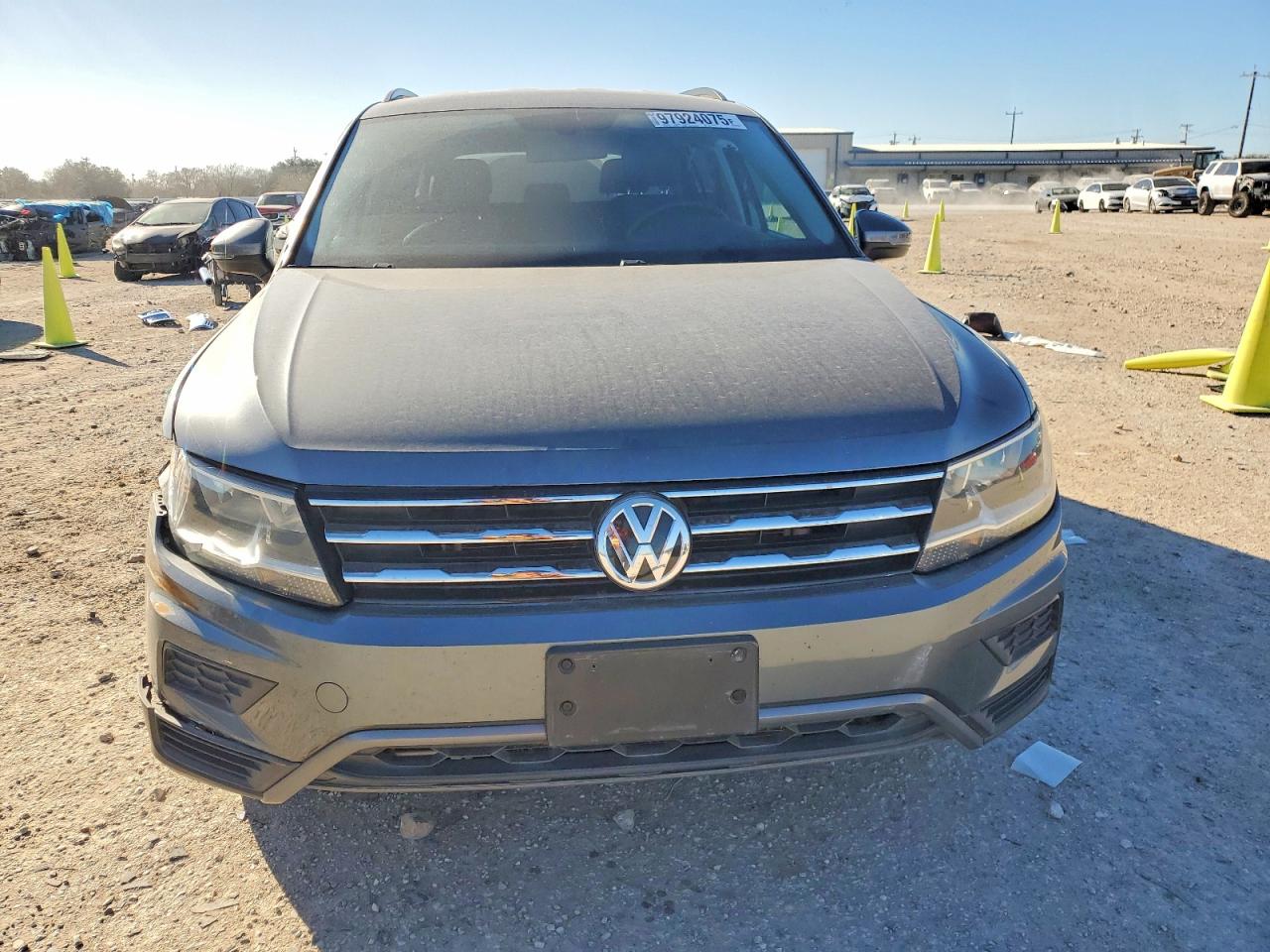 2020 VOLKSWAGEN TIGUAN SE photo 9