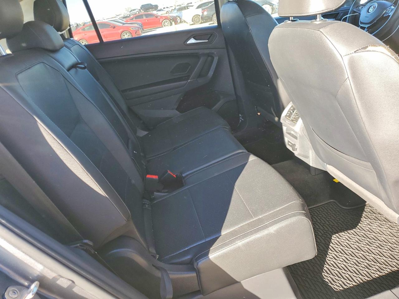 2020 VOLKSWAGEN TIGUAN SE photo 19
