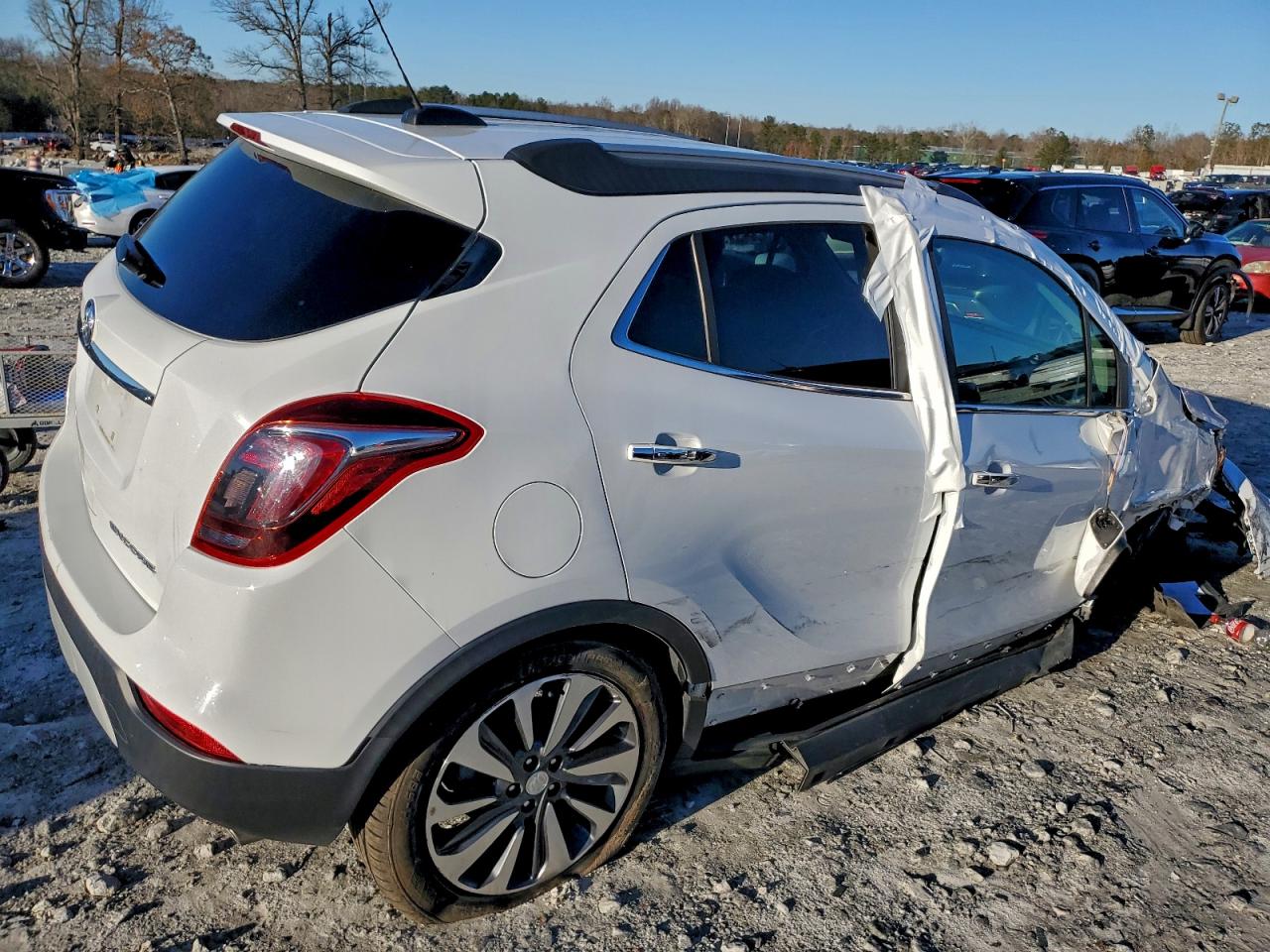 2020 BUICK ENCORE ESSENCE photo 3