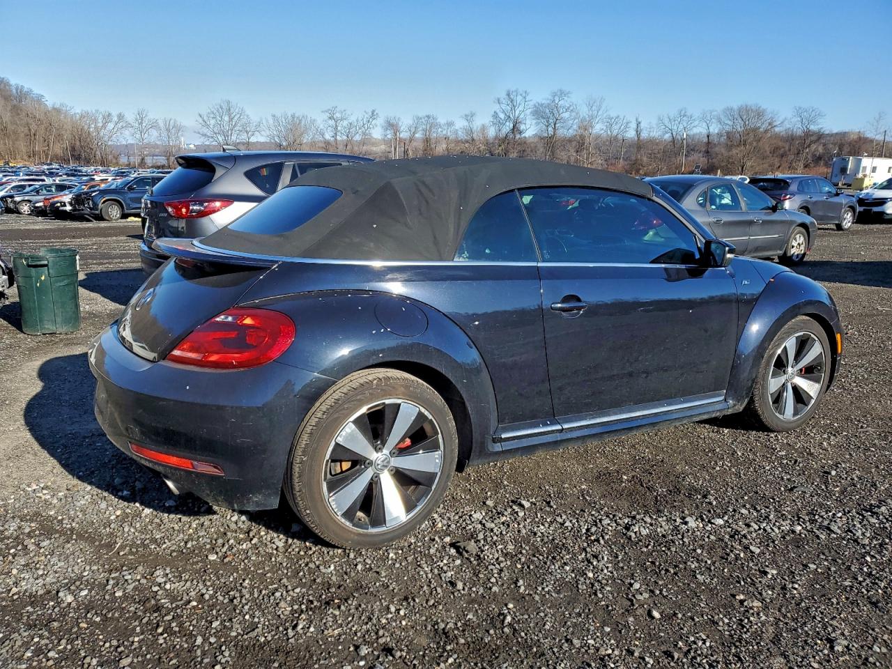 2015 VOLKSWAGEN BEETLE R-LINE photo 5