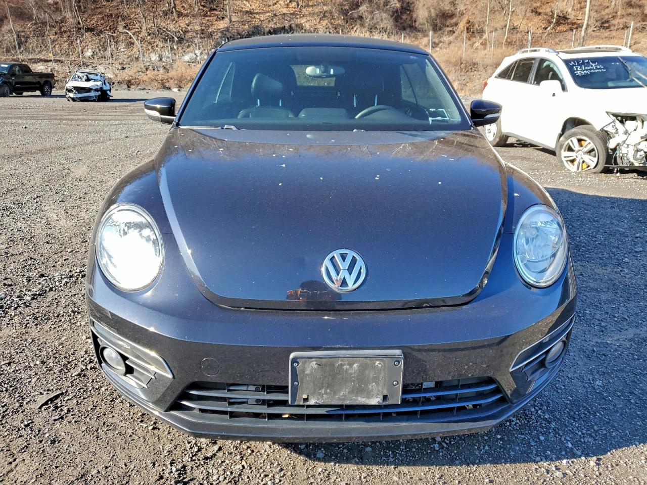 2015 VOLKSWAGEN BEETLE R-LINE photo 9