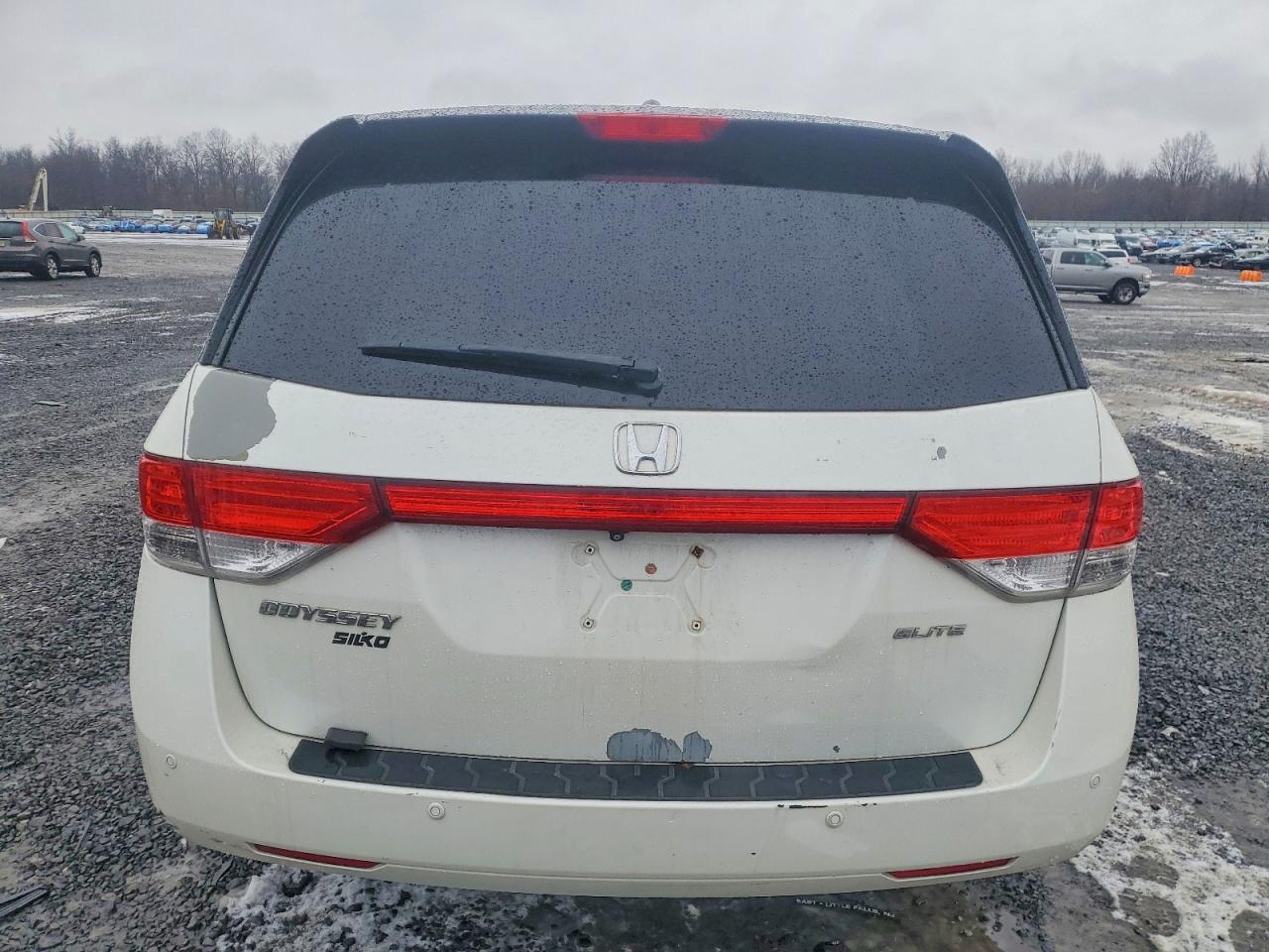 2014 HONDA ODYSSEY TOURING photo 6