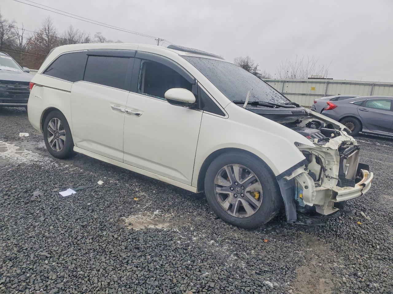2014 HONDA ODYSSEY TOURING photo 4
