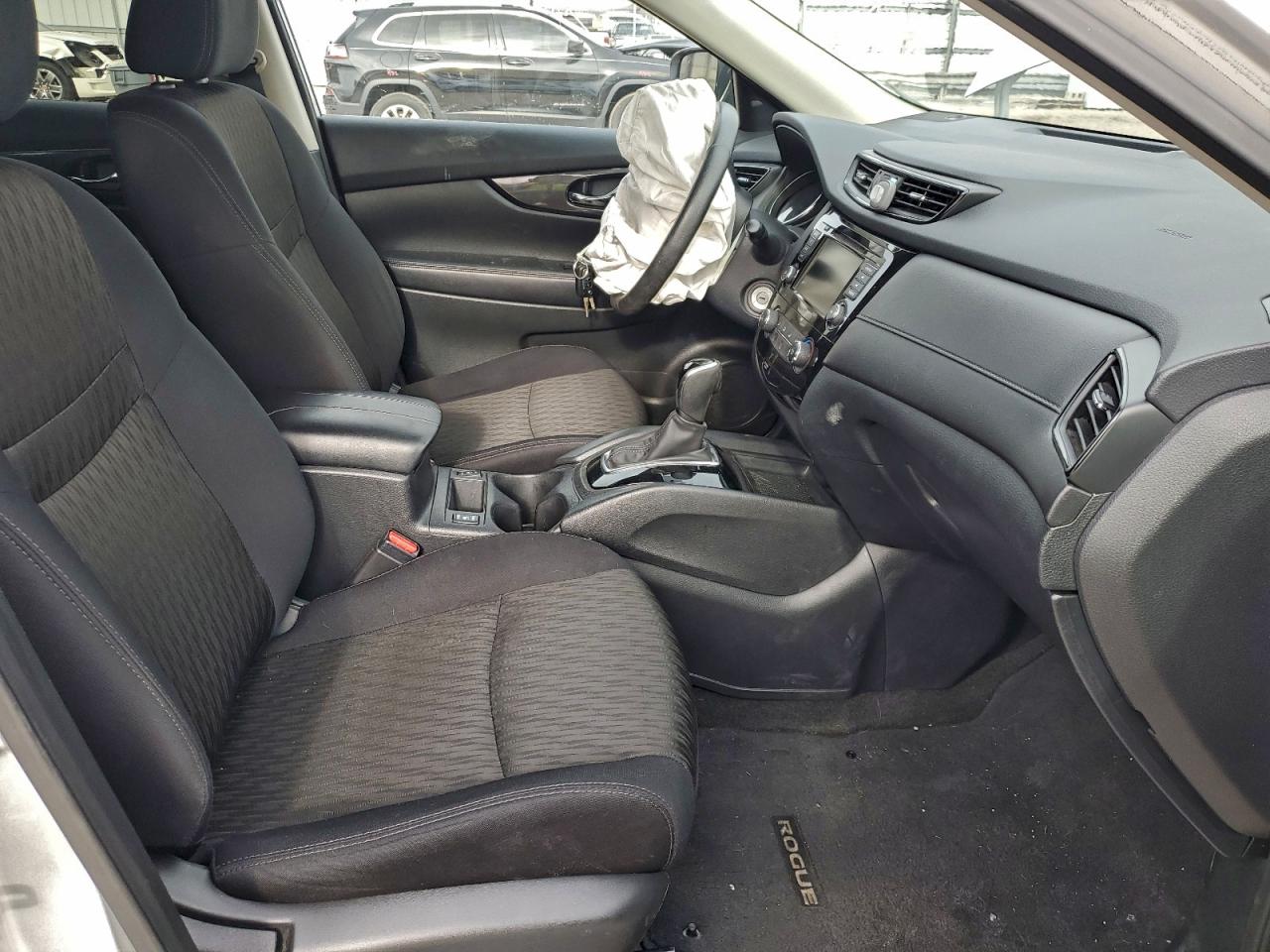 2019 NISSAN ROGUE S photo 19