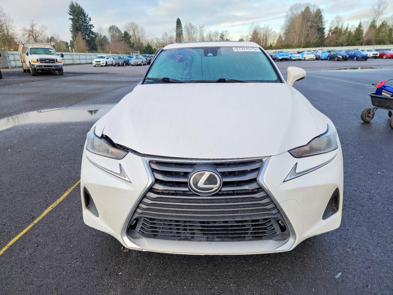 2017 LEXUS IS photo 5