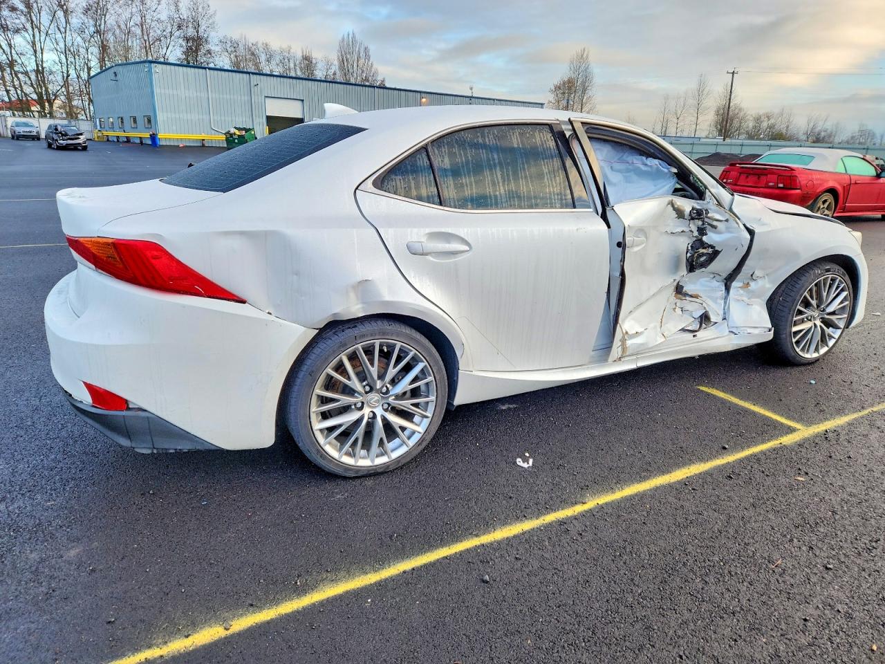 2017 LEXUS IS photo 3