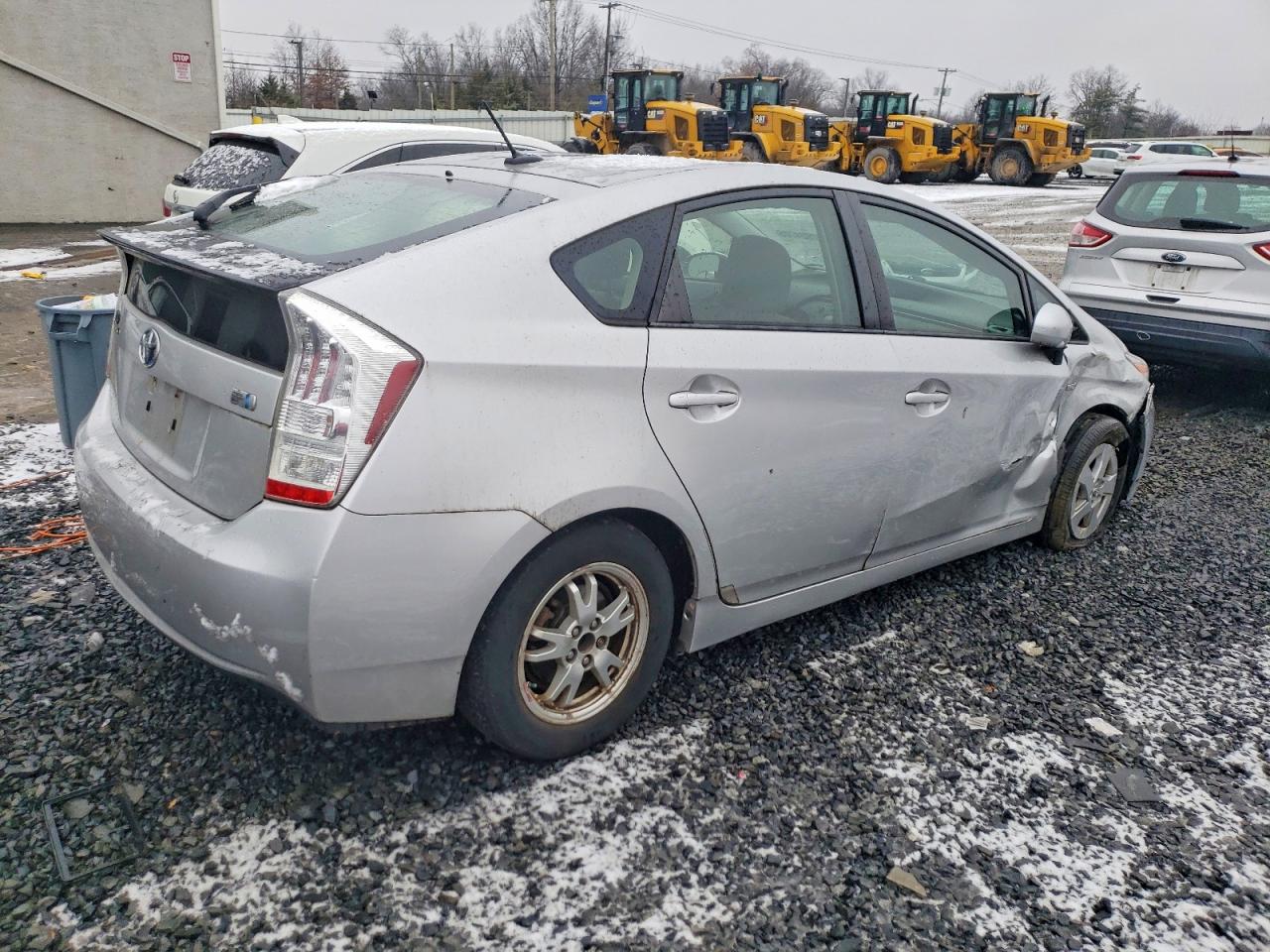 2010 TOYOTA PRIUS II photo 5