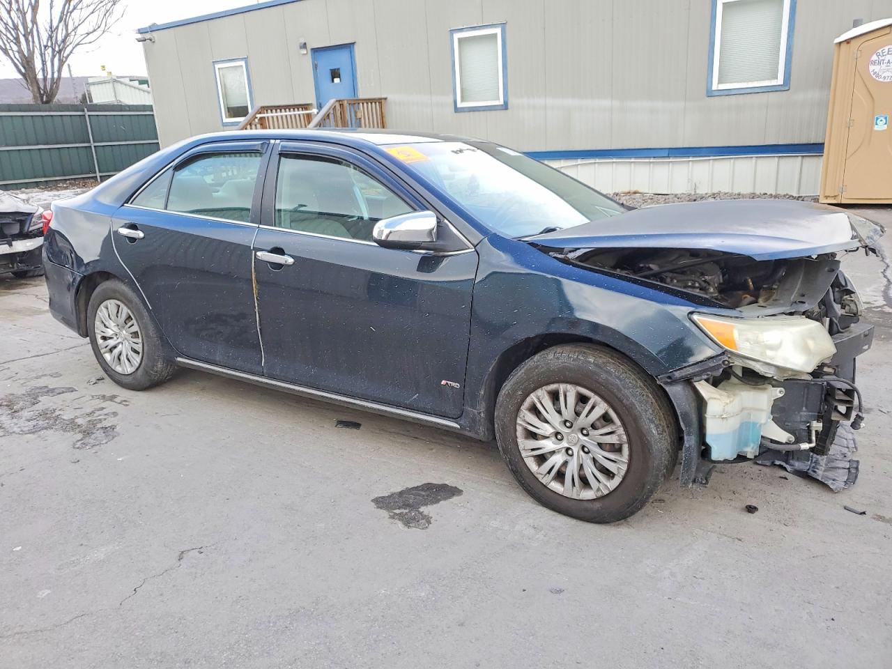 2012 TOYOTA CAMRY BASE photo 4