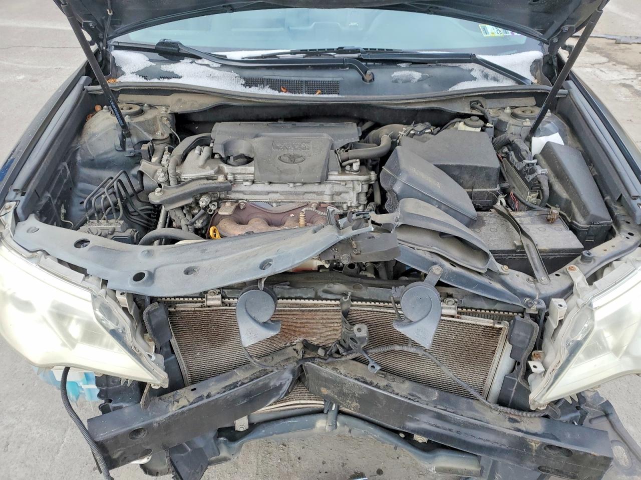 2012 TOYOTA CAMRY BASE photo 11