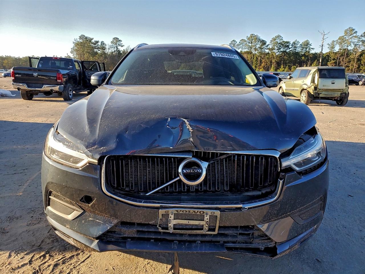 2021 VOLVO XC60 T6 MOMENTUM photo 5