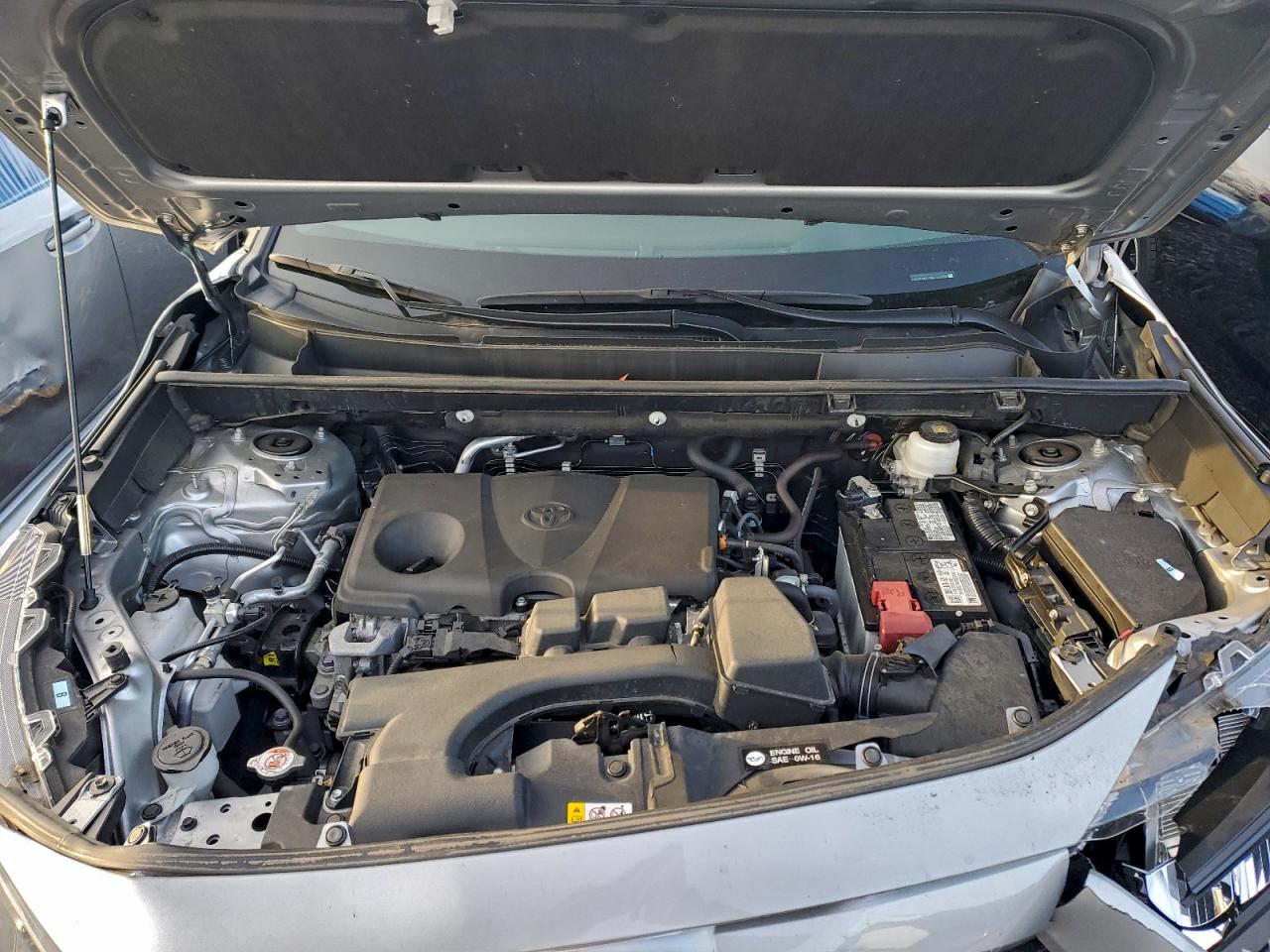 2022 TOYOTA RAV4 LE photo 23