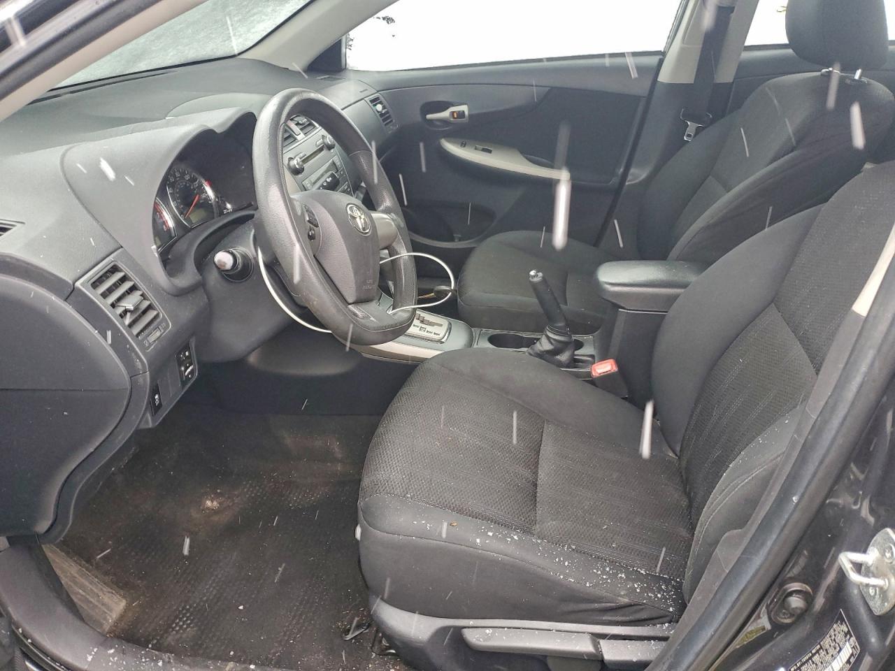 2011 TOYOTA COROLLA BASE photo 13