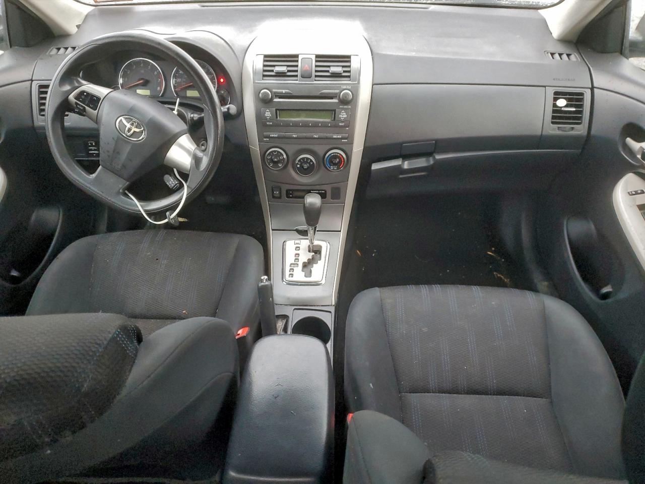 2011 TOYOTA COROLLA BASE photo 15