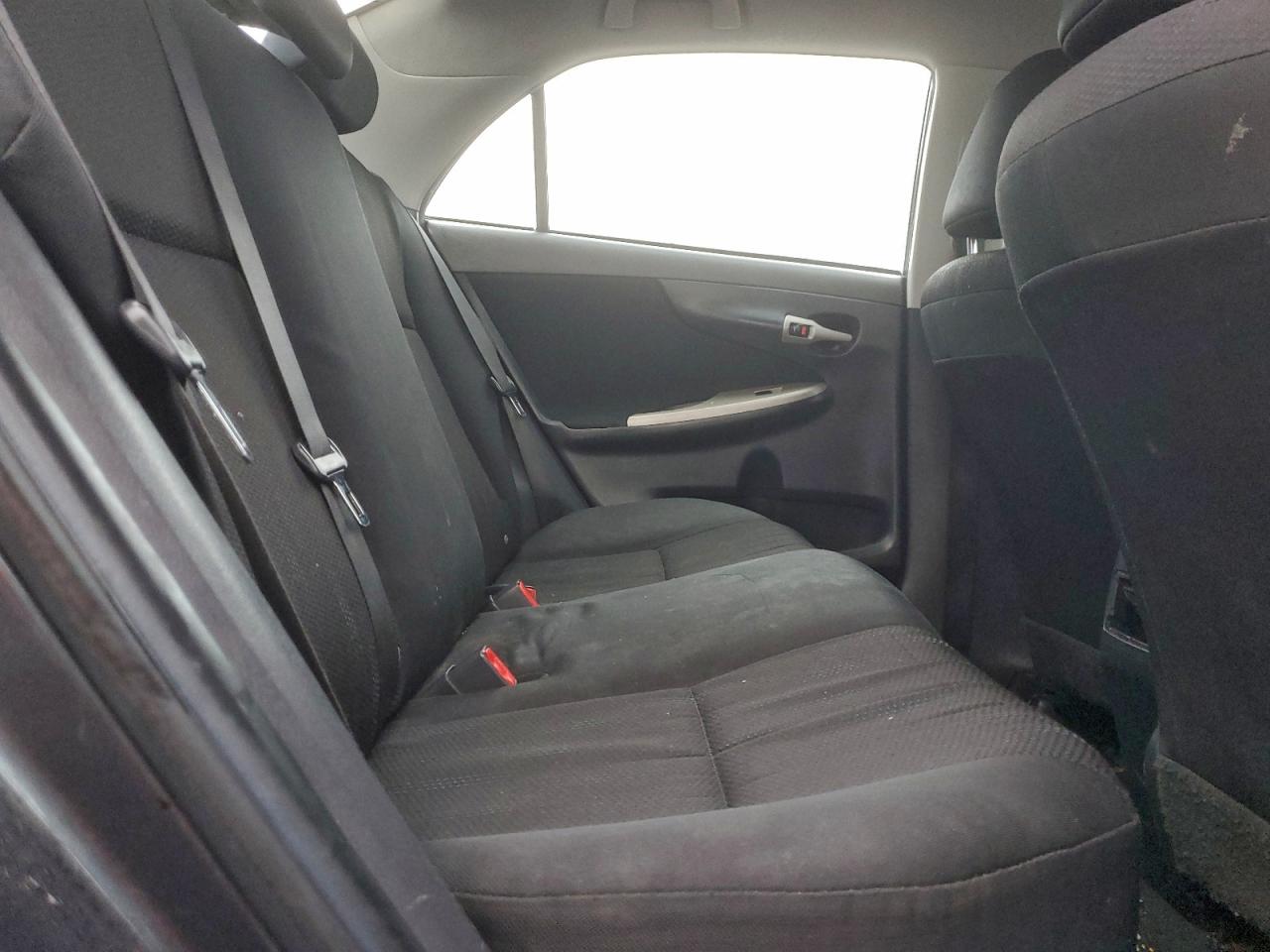 2011 TOYOTA COROLLA BASE photo 19