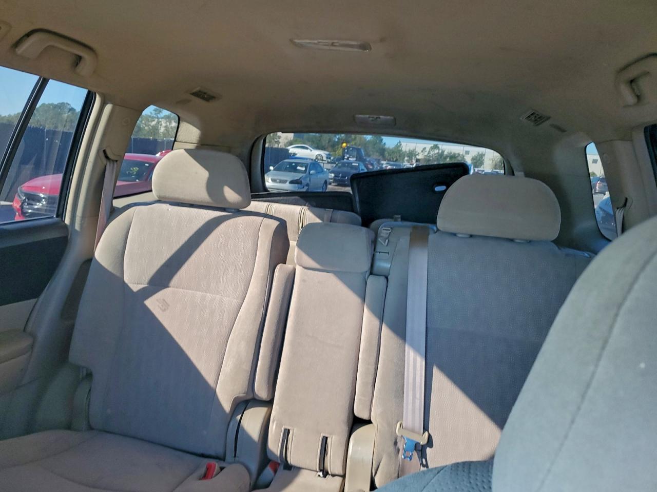 2012 TOYOTA HIGHLANDER BASE photo 19