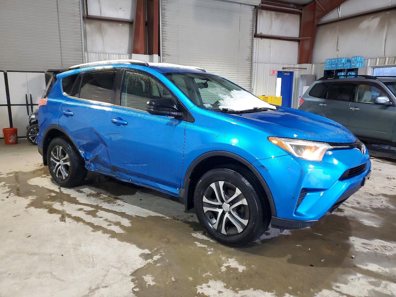 2016 TOYOTA RAV4 LE photo 7
