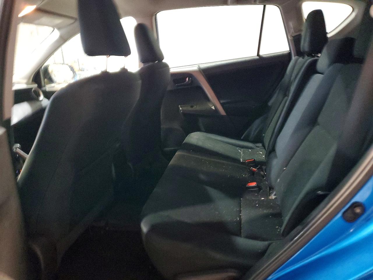 2016 TOYOTA RAV4 LE photo 21