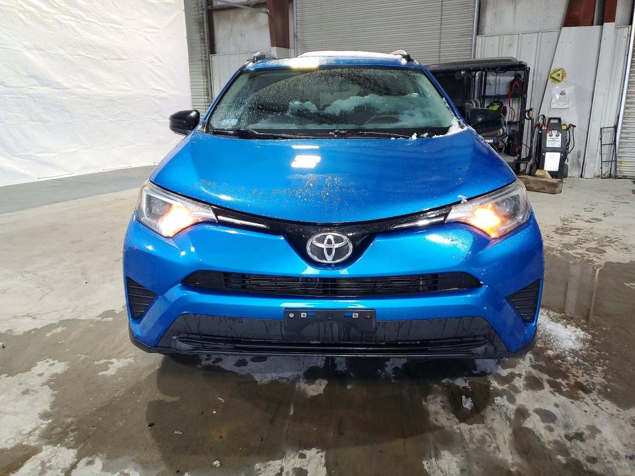2016 TOYOTA RAV4 LE photo 9