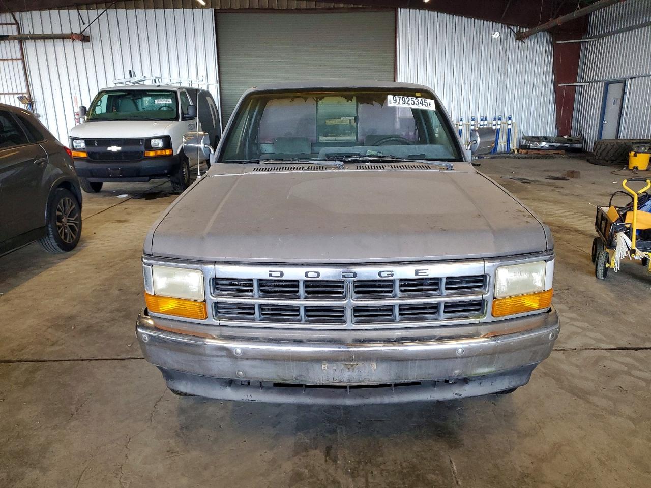 1993 DODGE DAKOTA photo 5