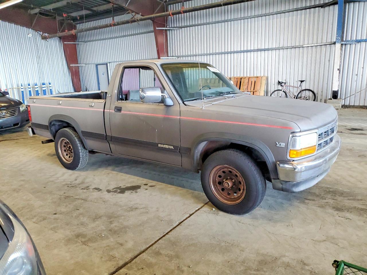1993 DODGE DAKOTA photo 4