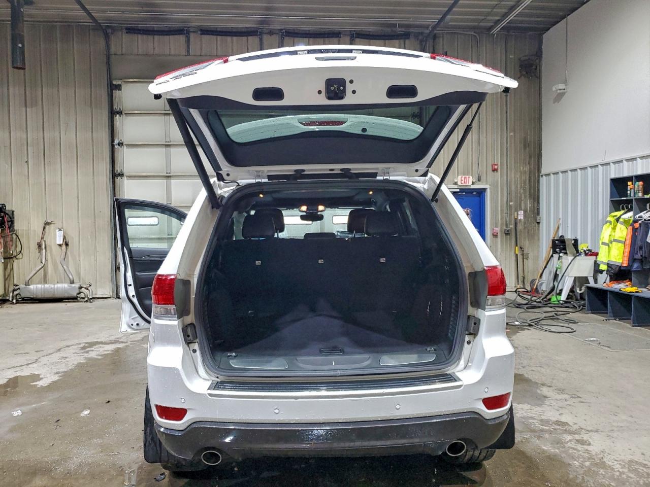 2018 JEEP GRAND CHEROKEE LIMITED photo 11