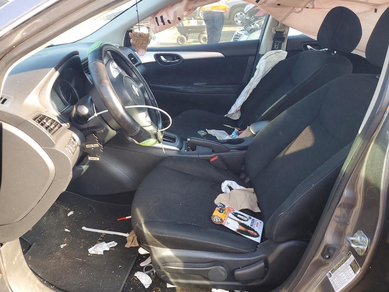 2019 NISSAN SENTRA S photo 13