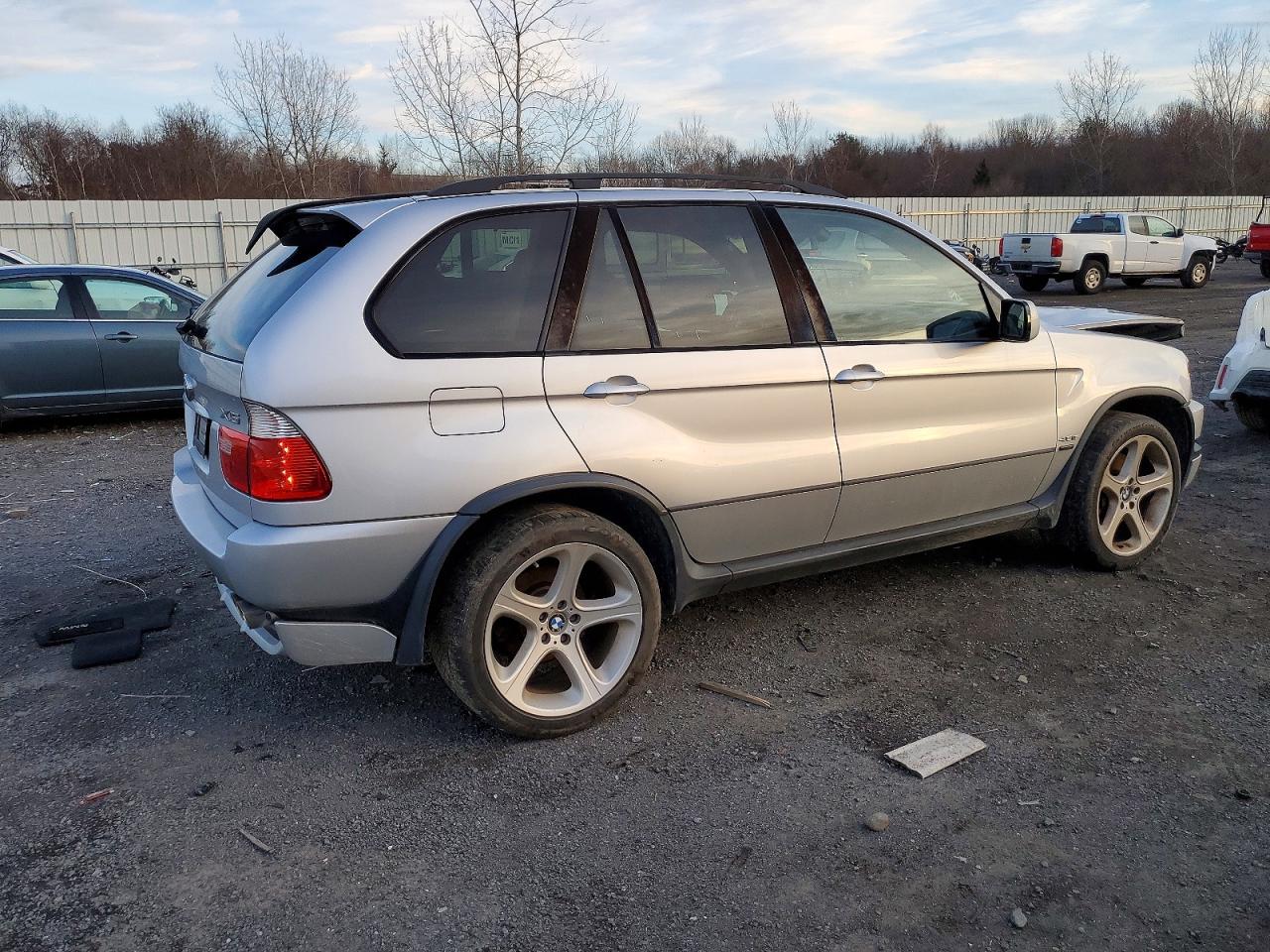 2003 BMW X5 4.6IS photo 3